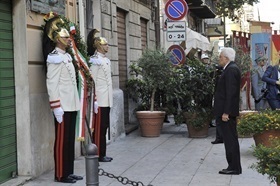 Visita del Presidente della Repubblica Sergio Mattarella a Palermo per la deposizione di una corona di alloro in Via Isidoro Carini, in occasione del 35° anniversario dell’uccisione del Prefetto Carlo Alberto dalla Chiesa, della moglie Emanuela Setti Carraro e dell’agente di scorta Domenico Russo, ed altri impegni in città.