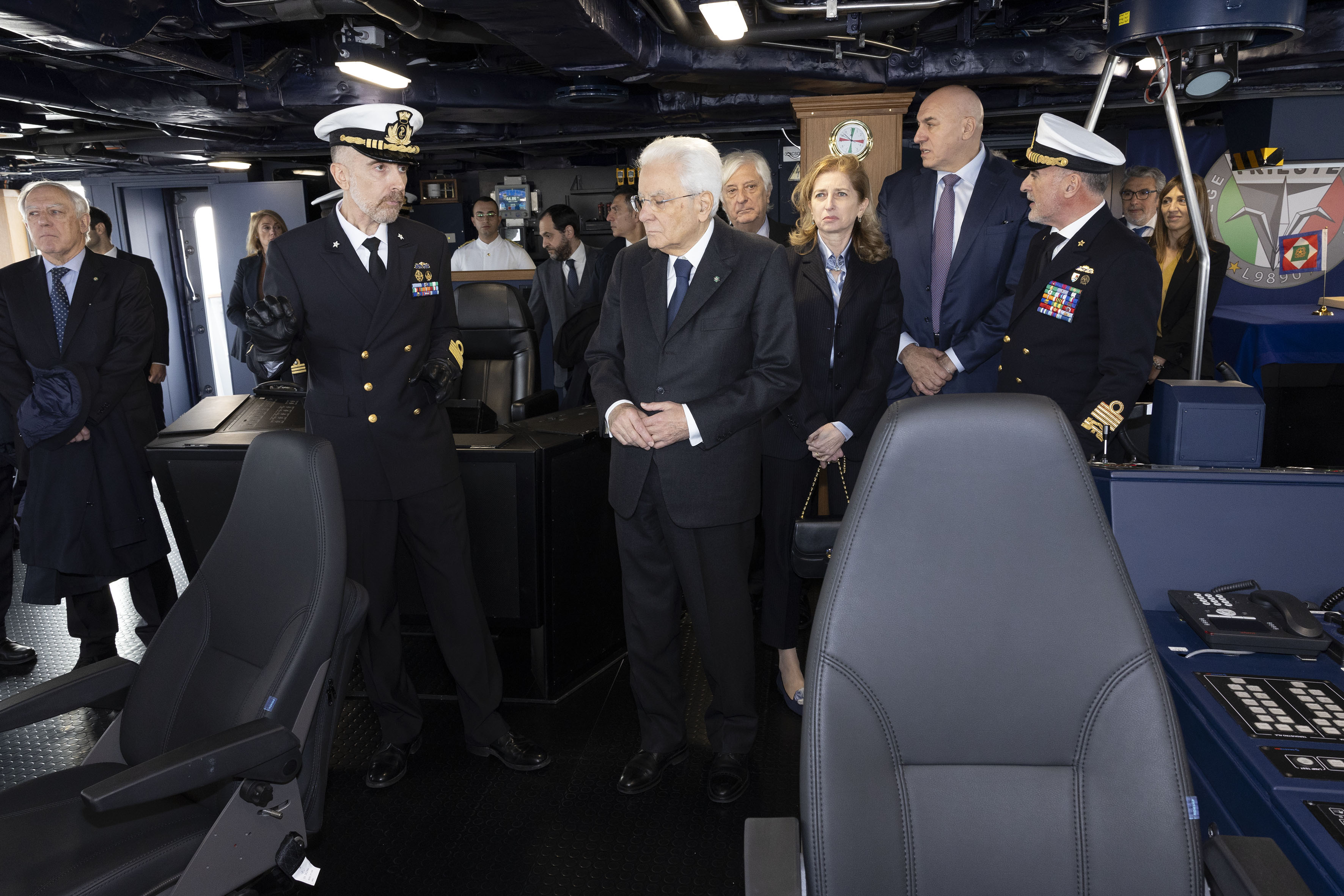 Il Presidente della Repubblica Sergio Mattarella a bordo di Nave Trieste in occasione della cerimonia di immissione in servizio della Nave Trieste della Marina Militare e del giuramento dei cadetti  
