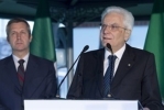 Il Presidente Mattarella ricorda le vittime dell'attentanto a Dacca nel corso dell'incontro con la collettività Italiana
