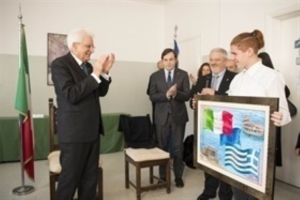  Saluto del Presidente Sergio Mattarella alla Scuola Statale Italiana di Atene