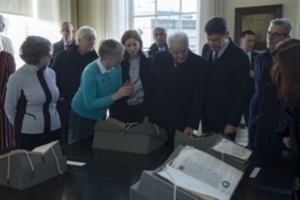 Mattarella visita la Mostra dedicata al Book of Kells e la Biblioteca del Trinity College