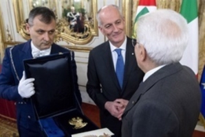 Il Presidente Sergio Mattarella incontra una rappresentanza della Polizia di Stato, in occasione del 166° anniversario della sua costituzione
