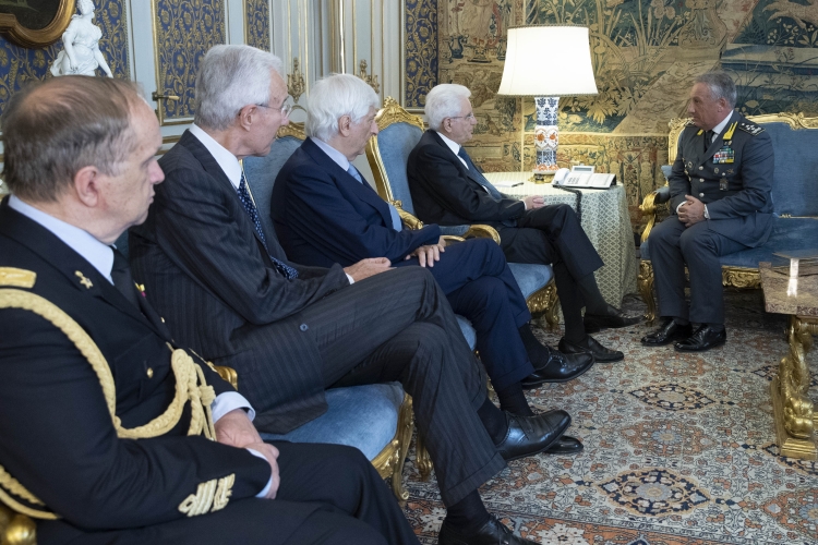 Il Presidente della Repubblica Sergio Mattarella con il Gen. C.A. Giorgio TOSCHI, Comandante Generale della Guardia di Finanza