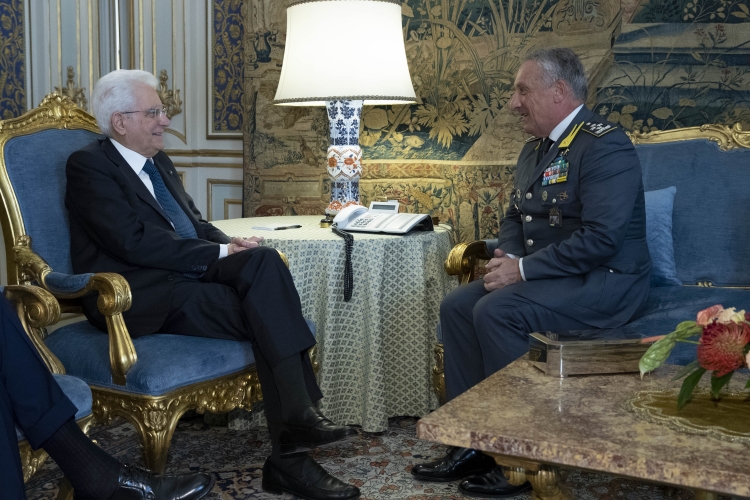 Il Presidente della Repubblica Sergio Mattarella con il Gen. C.A. Giorgio TOSCHI, Comandante Generale della Guardia di Finanza