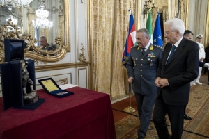 Il Presidente della Repubblica Sergio Mattarella incontra una rappresentanza della Guardia di Finanza, in occasione del 244° anniversario della sua costituzione
