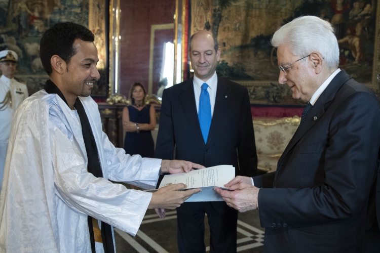 


Il Presidente Sergio Mattarella con S.E. il Signor Hamed SIDI MOHAMED, nuovo Ambasciatore della Repubblica Islamica di Mauritania, in occasione della presentazione delle Lettere Credenziali.

