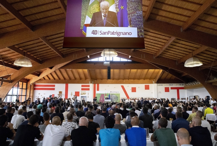 Il Presidente Sergio Mattarella nella mensa di San Patrignano in occasione della cerimonia per il 40° anniversario di fondazione della Comunità