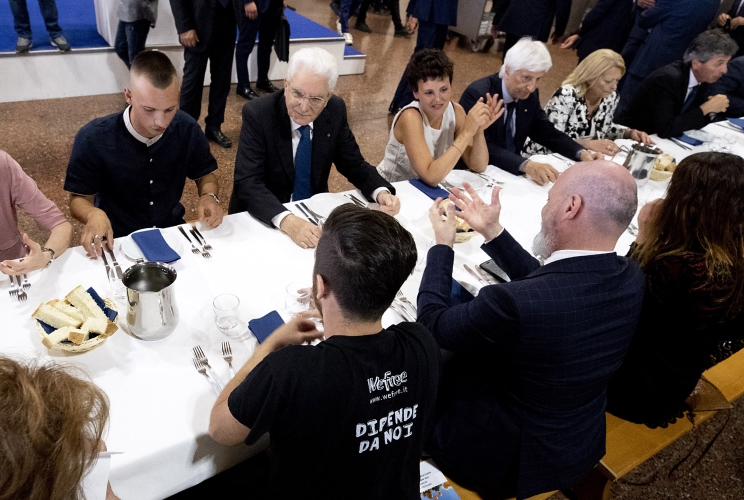 Il Presidente Sergio Mattarella nella mensa di San Patrignano in occasione della cerimonia per il 40° anniversario di fondazione della Comunità