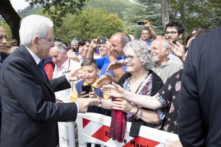 Il Presidente Sergio Mattarella alla cerimonia di inaugurazione della Scuola Secondaria di Primo Grado "Carlo Alberto Dalla Chiesa" 