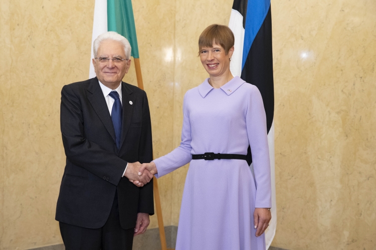 Il Presidente Sergio Mattarella con la Presidente della Repubblica di Estonia, Kersti Kaljulaid
