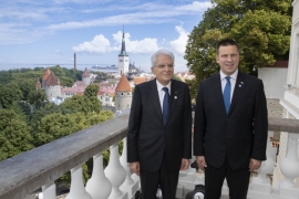 Il Presidente Sergio Mattarella con il  Primo Ministro della Repubblica di Estonia, Jüri Ratas al Palazzo Stenbock, sede del Governo
