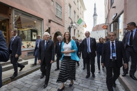 Il Presidente Sergio Mattarella,nel centro storico di Tallinn.
(foto di Francesco Ammendola - Ufficio per la Stampa e la Comunicazione della Presidenza della Repubblica)