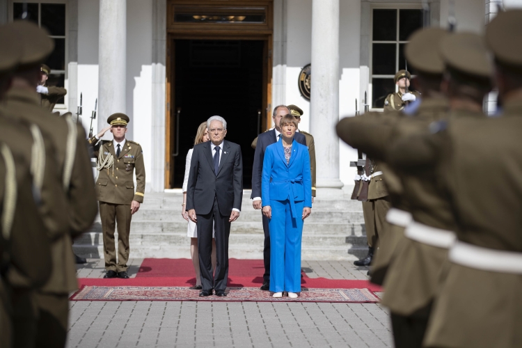 
Il Presidente Sergio Mattarella con la Presidente della Repubblica di Estonia, Kersti Kaljulaid al termine della Visita di Stato nella Repubblica di Estonia