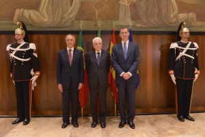 Mattarella, Sua Maestà Felipe VI, Re di Spagna, e il Presidente della Repubblica del Portogallo