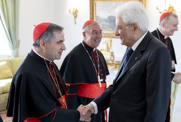 Il Presidente Sergio Mattarella con S.Em. Rev.ma il Cardinale Giovanni Angelo Becciu