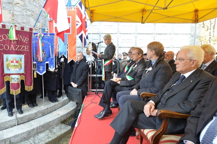 Il Presidente Sergio Mattarella nel corso della cerimonia per il 70° anniversario dell'Ossario di Forno di Coazze