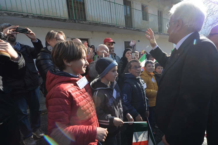 Il Presidente Sergio Mattarella alla scuola secondaria di 1° grado "Comandante Giulio Nicoletta"