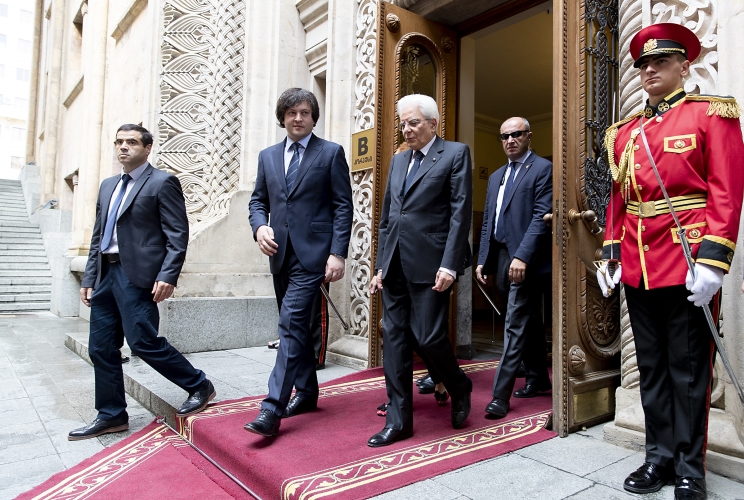  Il Presidente della Repubblica Sergio Mattarella con il Presidente del Parlamento della Georgia Irakli Kobakhidze.
