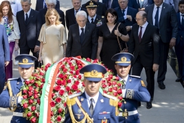 Il Presidente della Repubblica Sergio Mattarella in occasione di una deposizione di una corona di fiori al Cimitero dei Martiri