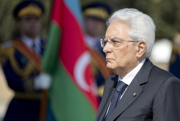 Il Presidente della Repubblica Sergio Mattarella in occasione di una deposizione di una corona di fiori al Cimitero dei Martiri