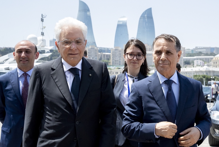 Il Presidente della Repubblica Sergio Mattarella con il Primo Ministro della Repubblica dell’Azerbaigian Novruz Mammadov