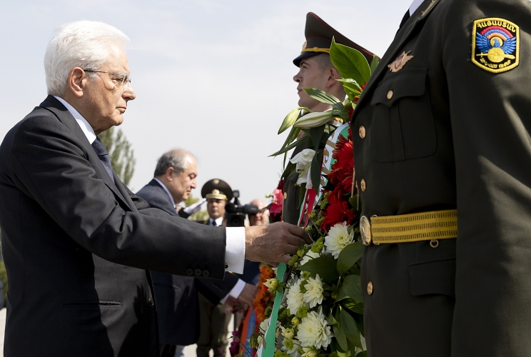 Il Presidente Sergio Mattarella con il Presidente della Repubblica d’Armenia, Armen Sarkissian al Memoriale di Tsitsernakaberd