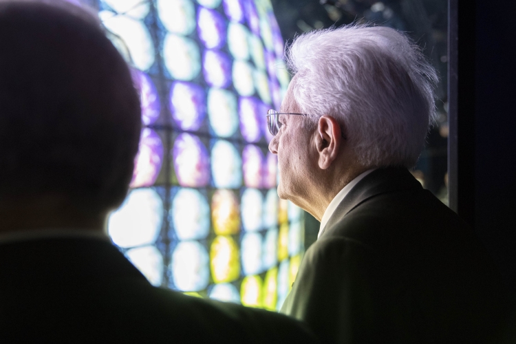 Il Presidente Sergio Mattarella visita i laboratori Biogem in occasione della giornata inaugurale della X edizione del meeting "Le due culture" sul tema "Cosmologia. L'uomo eterno Ulisse nell'infinità dei mondi"