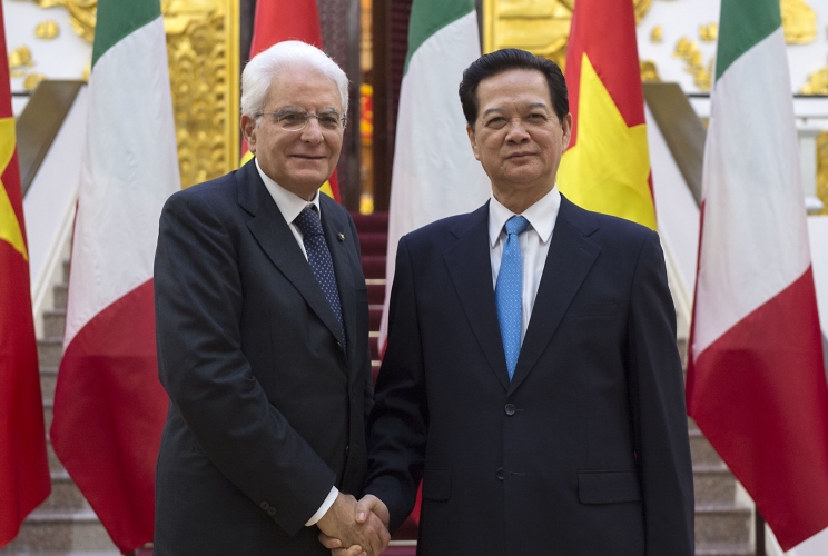  Il Presidente Sergio Mattarella con il Primo Ministro, Nguyen Tan Dung
