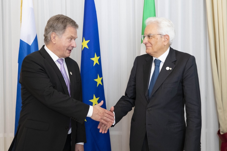 Il Presidente Sergio Mattarella con il Presidente della Repubblica di Finlandia, Sauli Niinistö in occasione della XIV riunione informale dei Capi di Stato del gruppo Arraiolos