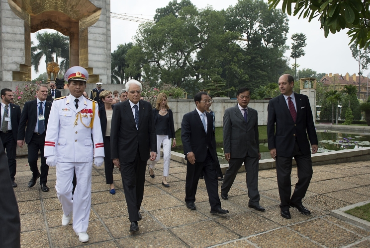 Il Presidente Sergio Mattarella al Monumento degli Eroi Nazionali e dei Martiri