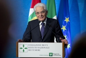 Il Presidente della Repubblica Sergio Mattarella nel corso della visita alla Fondazione IRCCS Istituto Nazionale dei Tumori