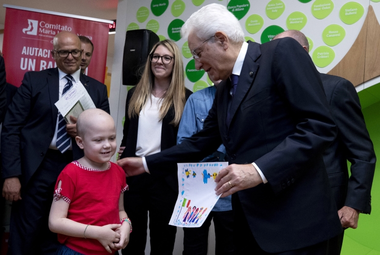 Il Presidente della Repubblica Sergio Mattarella in occasione della visita al Centro Maria Letizia Verga