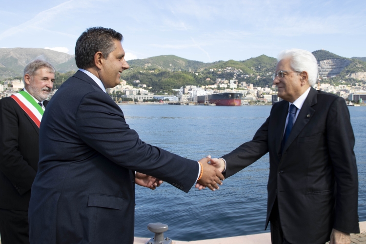 Il Presidente della Repubblica Sergio Mattarella con Giovanni Toti,Presidente della Regione Liguria, in occasione del 58° Salone nautico di Genova