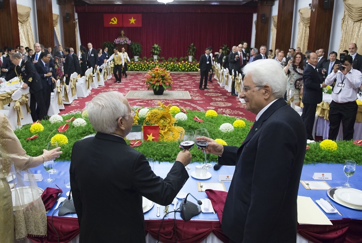  Presidente Sergio Mattarella con il Presidente del Comitato del Popolo, Le Hoang Quan