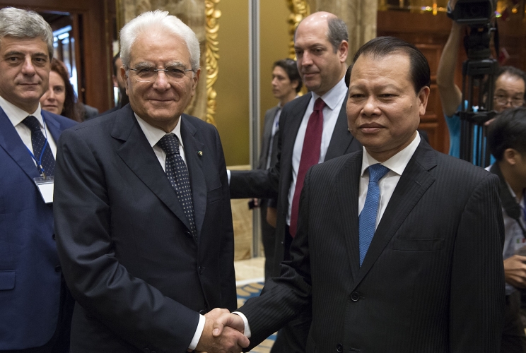 Il Presidente Sergio Mattarella con il Vice Primo Ministro Vu Van Minh