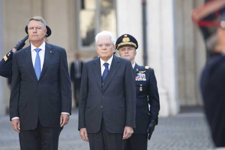 Il Presidente Sergio Mattarella con il Presidente di Romania Klaus Iohannis