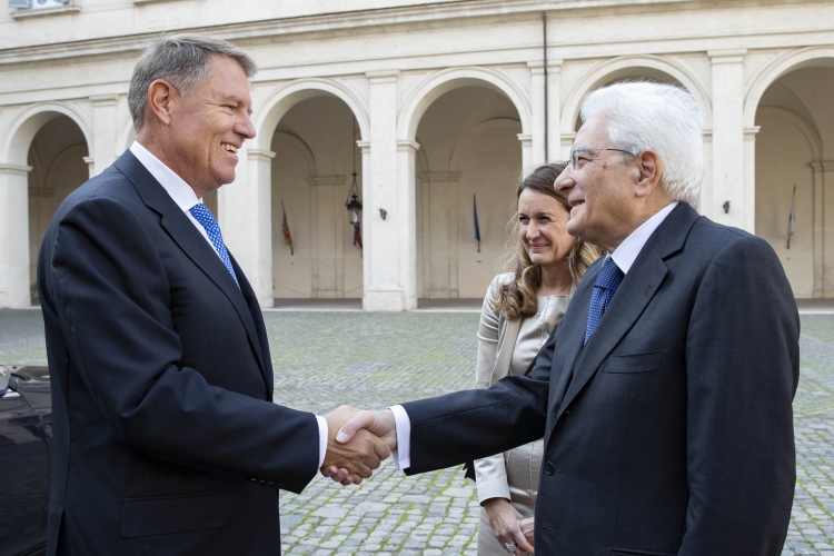 Il Presidente Sergio Mattarella con il Presidente di Romania Klaus Iohannis