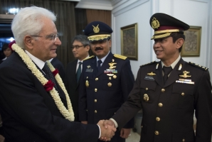 Il Presidente Sergio Mattarella al suo arrivo a Jakarta