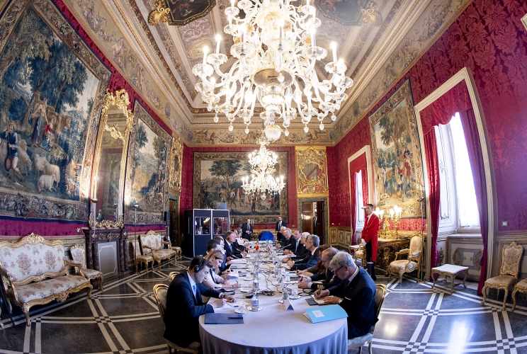 Il Presidente Sergio Mattarella con il Presidente della Repubblica di Romania Klaus Iohannis
