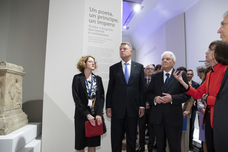 Il Presidente Sergio Mattarella con il Presidente della Repubblica di Romania Klaus Iohannis, alle Scuderie del Quirinale, per l’inaugurazione della mostra su Ovidio.