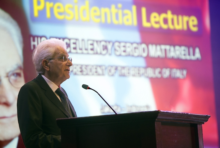 Il Presidente Sergio Mattarella nel corso del suo intervento al National Resilience Institute (Lemhannas)