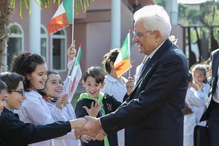 Il Presidente Sergio Mattarella al suo arrivo al Teatro Era di Pontedera, in occasione della cerimonia di commemorazione del 40° anniversario della morte del Presidente Emerito della Repubblica Giovanni Gronchi
