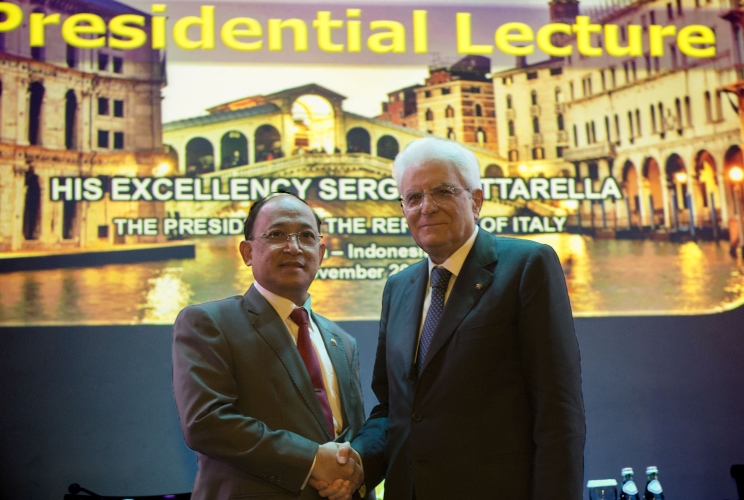 Il Presidente Sergio Mattarella nel corso del suo intervento al National Resilience Institute (Lemhannas)