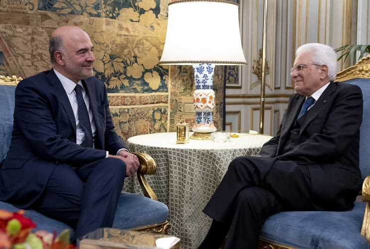 Il Presidente Sergio Mattarella con Pierre Moscovici, Commissario europeo per gli affari economici e monetari