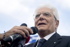 Cefalonia - Il Presidente della Repubblica Sergio Mattarella incontra i giornalisti a Cefalonia 