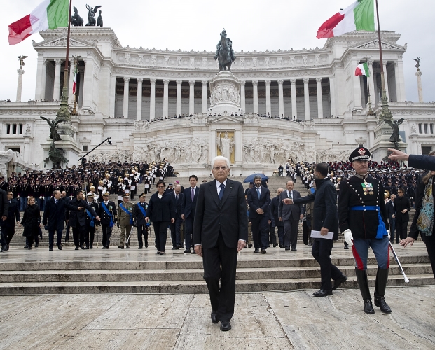 Il Presidente Sergio Mattarella in occasione della deposizione di una corona d’alloro sulla Tomba del Milite Ignoto, nella ricorrenza del Giorno dell’Unità Nazionale e Giornata delle Forze Armate