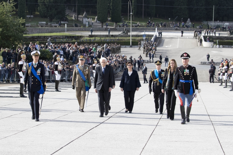 Il Presidente Sergio Mattarella con il Ministro della Difesa Elisabetta Trenta  al Sacrario di Redipuglia in occasione del Giorno dell'Unità nazionale e Giornata delle Forze Armate 