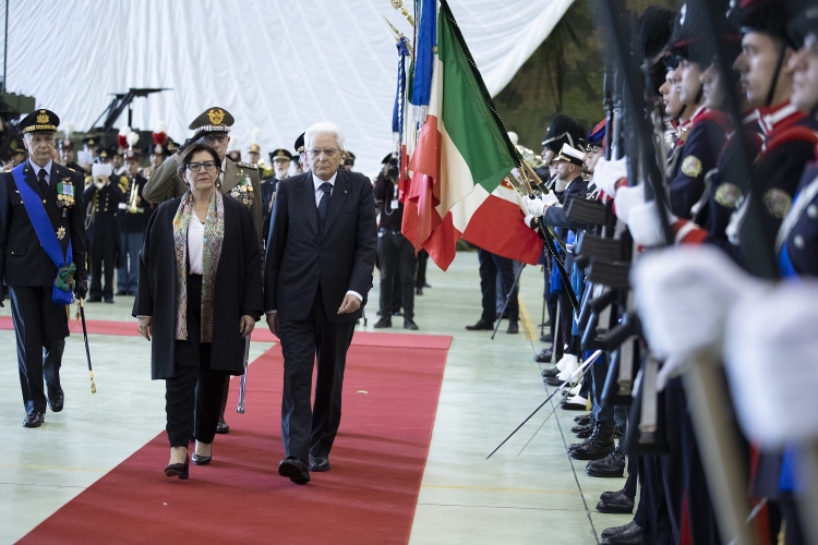 Il Presidente Sergio Mattarella con il Ministro della Dfesa Elisabetta Trenta in occasione della cerimonia di avvicendamento del Capo di Stato Maggiore della Difesa 
