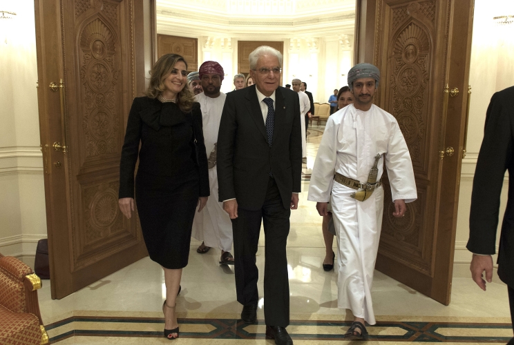 Il Presidente Sergio Mattarella al suo arrivo a Mascate 