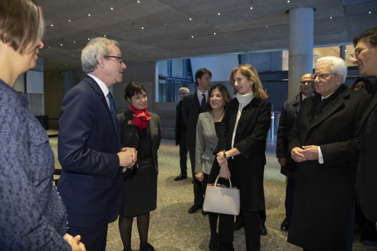 Il Presidente della Repubblica Sergio Mattarella e la Sig.ra Laura visitano il Museo Vasa, accolti dal Sovrintendente dei Musei Marittimi, Leif Gundberg  e dalla Direttrice del Museo, Lisa Månsson in occasione della Visita di Stato nel Regno di Svezia.
